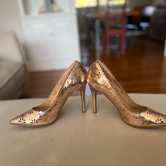 Rose gold metallic pumps - Picture 4 of 4